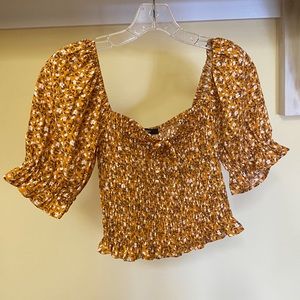 Cottagecore puffy sleeve top